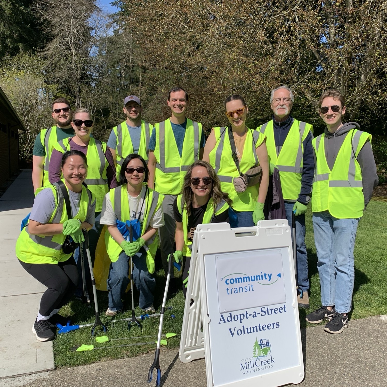 Community Transit volunteers for Adopt-a-Street